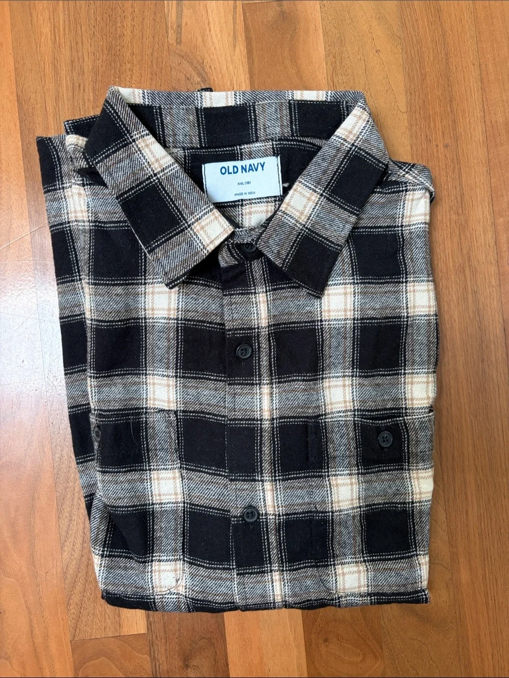 NWOT Old Navy Flannel Black, White, & Cream Plaid Button-Down Shirt - XXL (18)